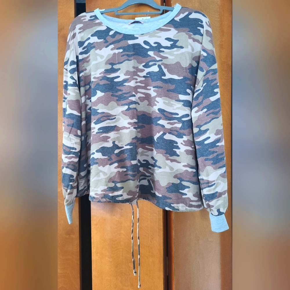 Andree by unit sweater